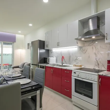 Apartman Luxury Pearl, Steps To The *