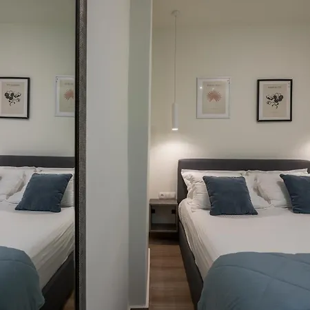 Luxury Pearl, Steps To The * 하니아