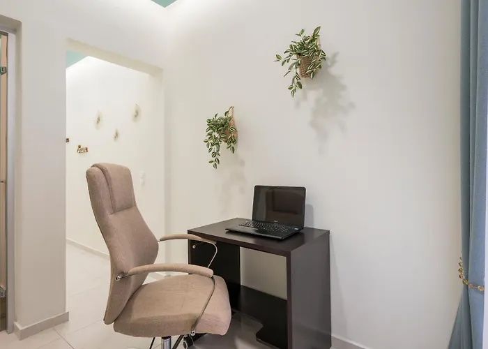 アパート Luxury Pearl, Steps To The *